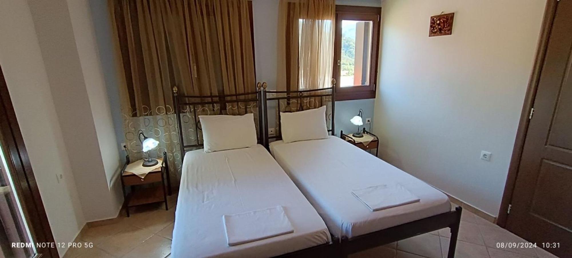 Evinos Village Resort Gefira Mpania Екстериор снимка